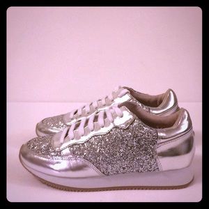 Kate Spade silver glitter sneakers Sz 6
